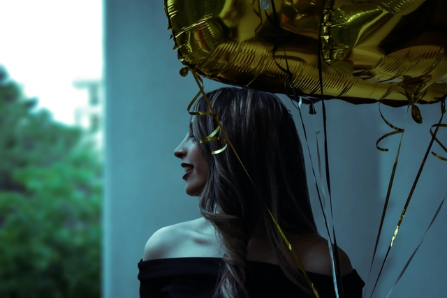 featured image thumbnail for post 💁‍♀️ 55 Lovely, Simple, and Funny Birthday Wishes for Sister