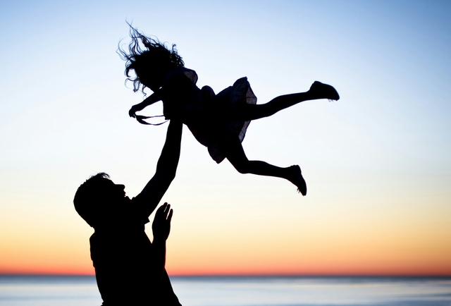 featured image thumbnail for post 🧔‍♂️👧 30 Father Daughter Quotes about Love and Bonding