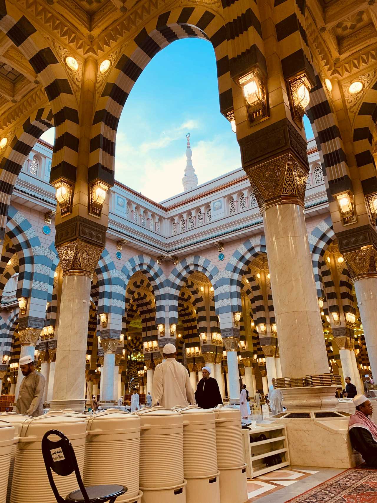 mosque in ramadan how to say happy ramadan to muslim friends